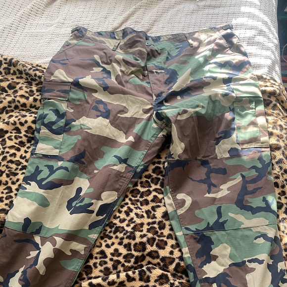 Paratropper CAMO pants - Picture 2 of 2